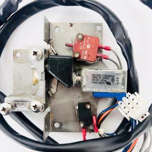 Alliance Huebsch Speed Queen Door Lock Assy MD2 P/N: F0636698-06